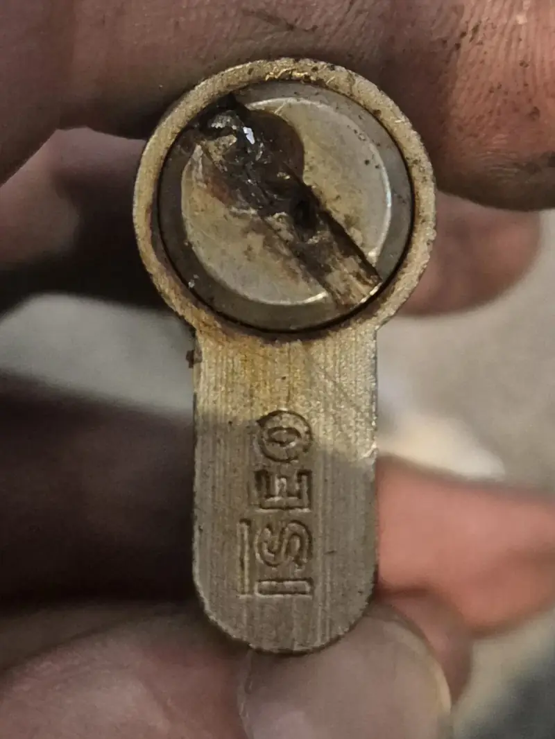 Broken lock cylinder after a failed or stiff lock problem in Leeds