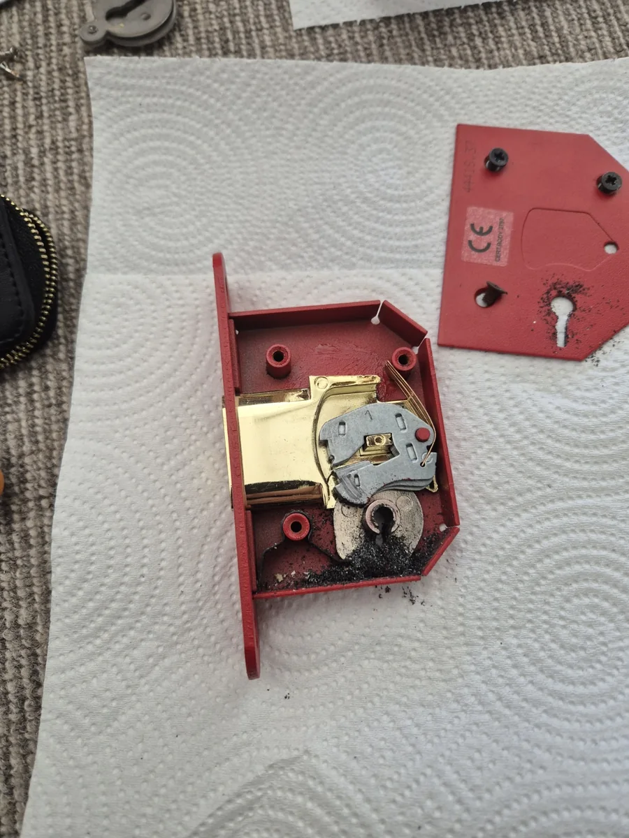 Rim lock and night latch repair in Leeds